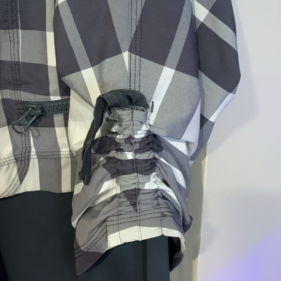 Rare Find Size 12 Lululemon Seek The Peek Running Jacket! - Picture 4 of 13